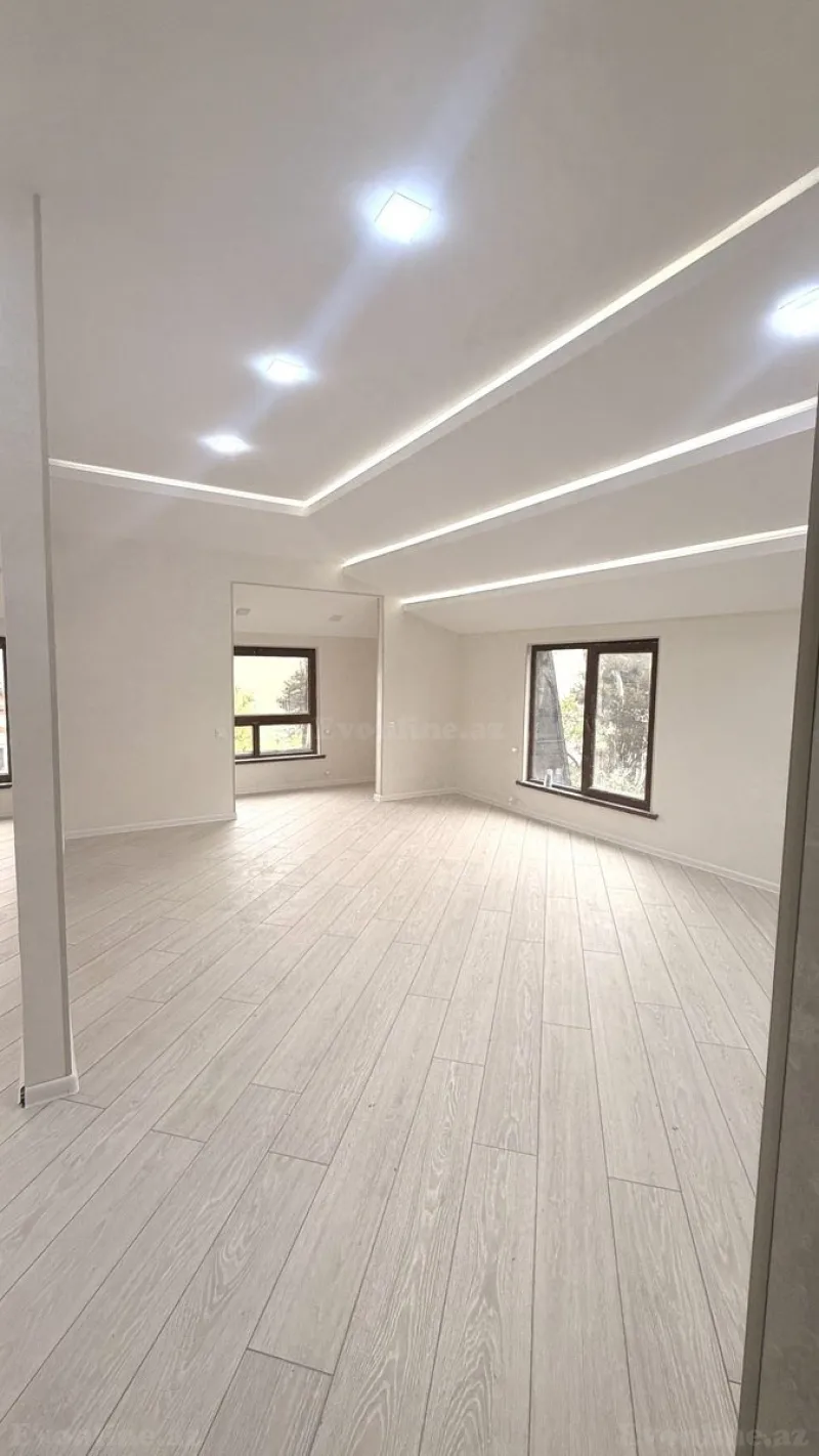 Bakı, Sabunçu r.da 3 otaqlı mənzil satılır