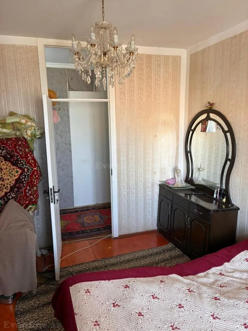 Satılır 2 otaqlı Mənzil Köhnə tikili 60 m² Massiv V - şəkil 4