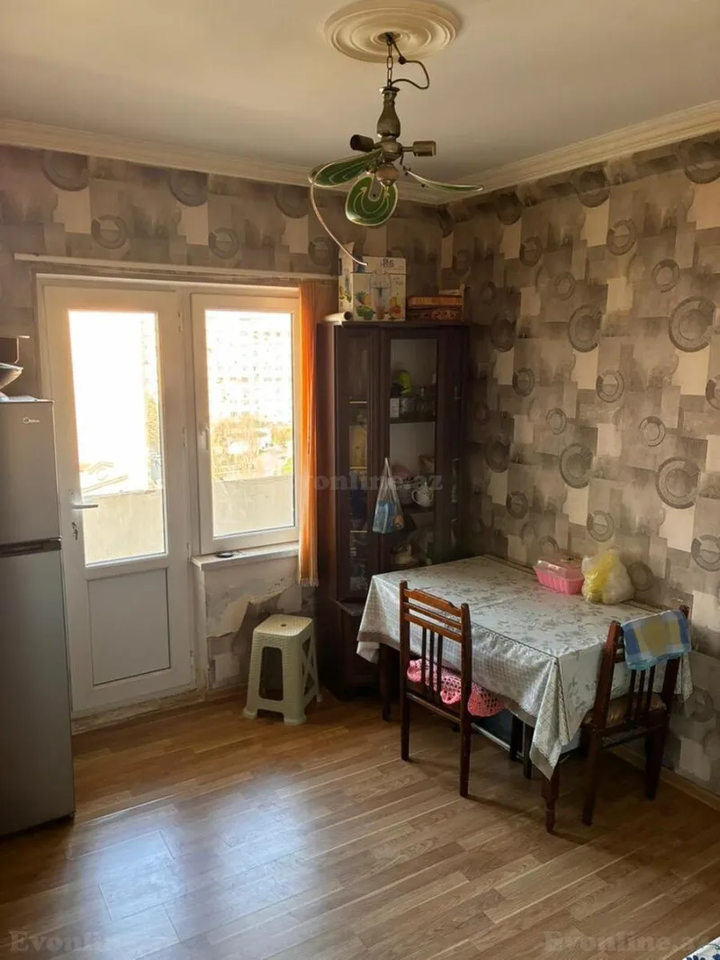 Satılır 2 otaqlı Mənzil Köhnə tikili 60 m² Massiv V - şəkil 5