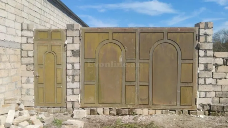 Qubada torpaq satılır