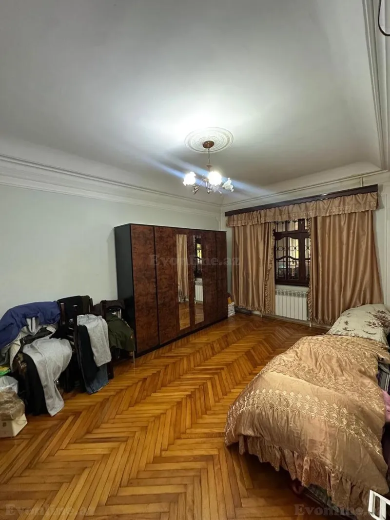 Satılır 4 otaqlı Mənzil Köhnə tikili 80 m² Xalqlar Dostluğu m. - şəkil 5