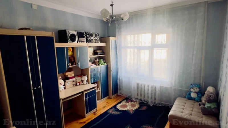 Satılır 4 otaqlı Mənzil Köhnə tikili 110 m² Yeni Yasamal - şəkil 4
