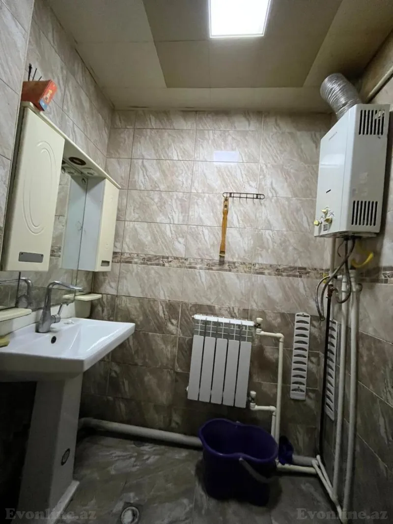 Satılır 2 otaqlı Mənzil Köhnə tikili 65 m² Xətai r. - şəkil 16