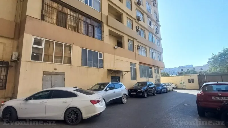 2 otaqlı Mənzil 97 m² 8 Noyabr m. Satılır