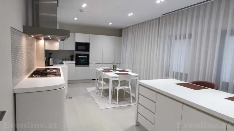 Kirayə verilir 4 otaqlı Mənzil Yeni tikili 350 m² İçərişəhər m. - şəkil 17