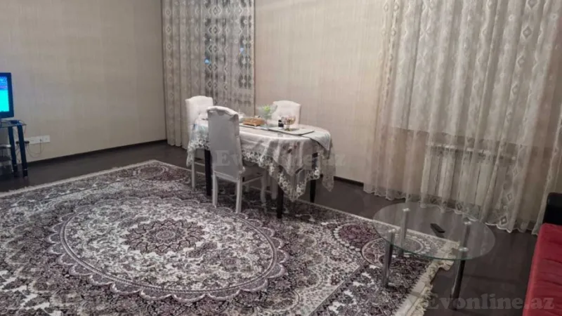 3 otaqlı Mənzil 100 m² Suraxanı r. Kirayə verilir