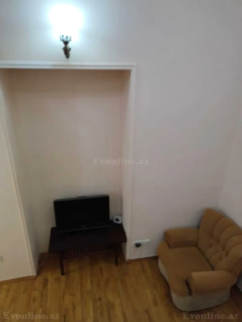 Kirayə verilir Ofis 65 m² İçərişəhər m. - şəkil 13