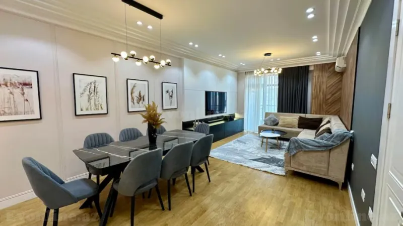 2 otaqlı Mənzil 105 m² 8 Noyabr m. Kirayə verilir