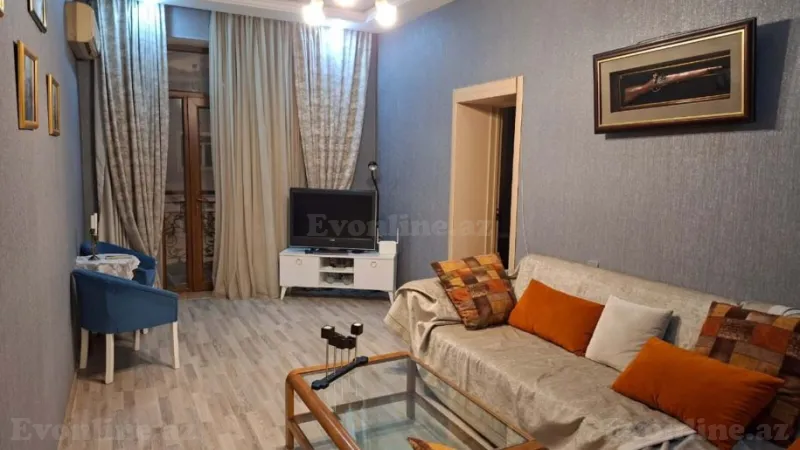 Kirayə verilir 2 otaqlı Mənzil Köhnə tikili 60 m² Sahil m. - şəkil 3