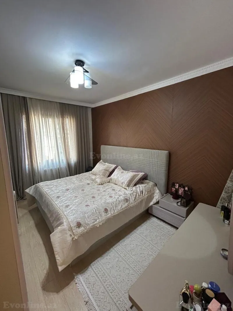 Satılır 4 otaqlı Mənzil Köhnə tikili 100 m² Yeni Yasamal - şəkil 12