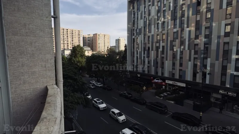 Satılır 3 otaqlı Mənzil Yeni tikili 110 m² Nərimanov r. - şəkil 4