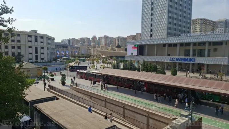 Kirayə verilir 1 otaqlı Mənzil Köhnə tikili 30 m² 28 May m. - şəkil 2
