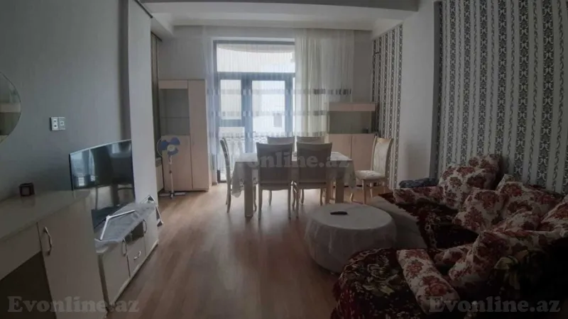 2 otaqlı Mənzil 90 m² İçərişəhər m. Kirayə verilir