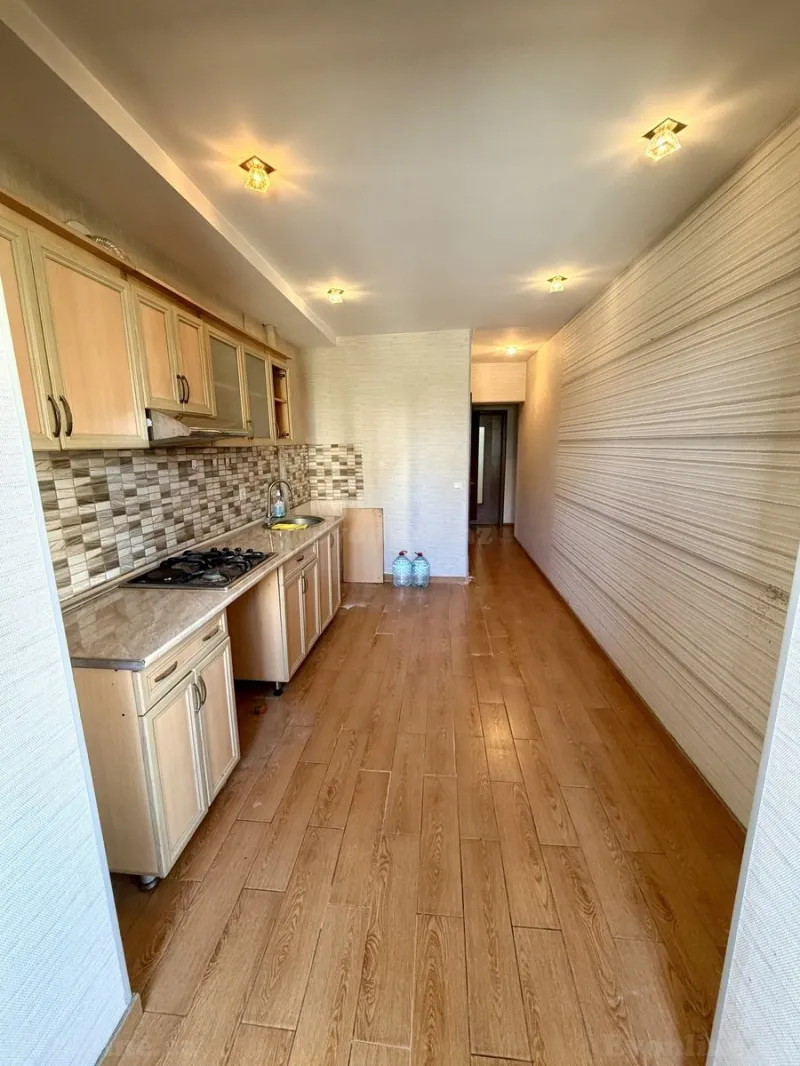 Satılır 3 otaqlı Mənzil Köhnə tikili 75 m² Qara Qarayev m. - şəkil 11
