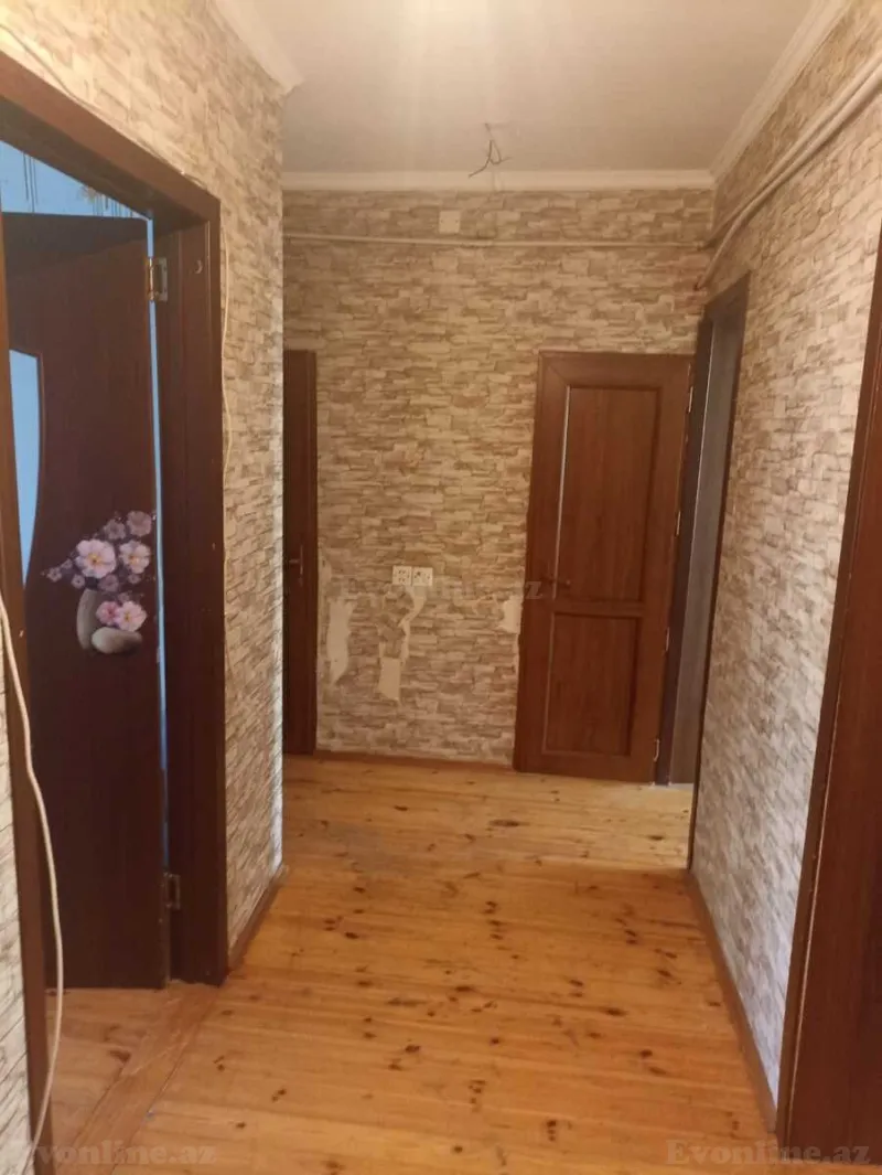 Satılır 3 otaqlı Mənzil Köhnə tikili 68 m² Hövsan - şəkil 2