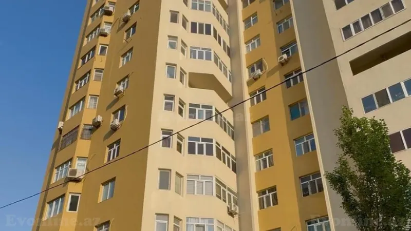 Bakı, Xətai r., Xətai m.da 3 otaqlı mənzil satılır