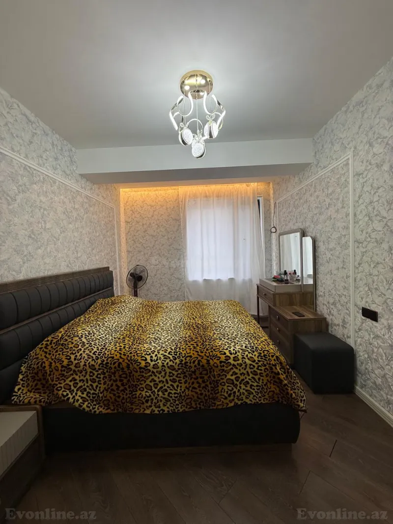 Satılır 4 otaqlı Mənzil Yeni tikili 100 m² 7-ci mikrorayon - şəkil 4