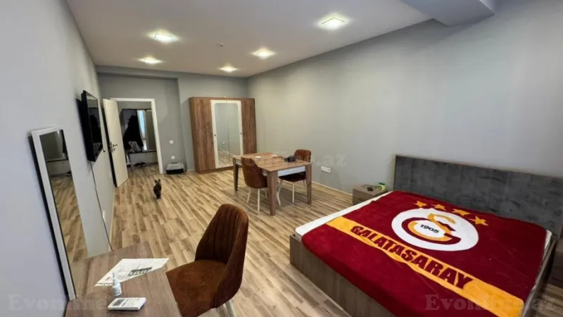 Bakı, Yasamal r., İnşaatçılar m.da 2 otaqlı mənzil kirayə verilir
