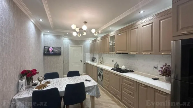 Satılır 5 otaqlı Mənzil Köhnə tikili 110 m² Əhmədli - şəkil 12