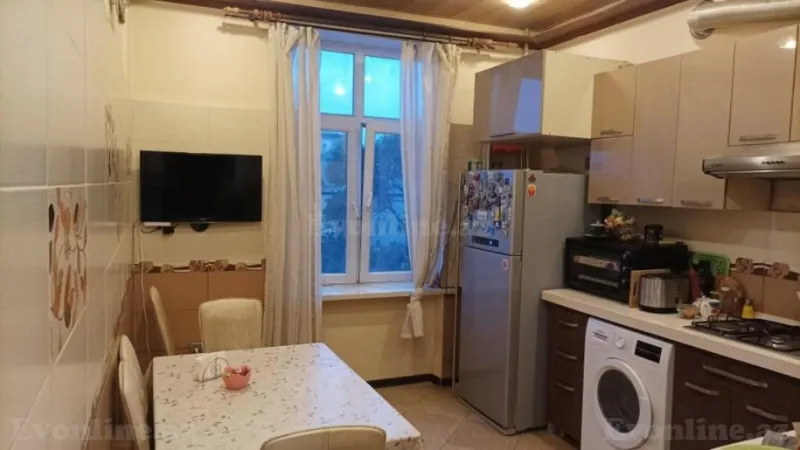 Satılır 3 otaqlı Mənzil Köhnə tikili 77.9 m² Gənclik m. - şəkil 2