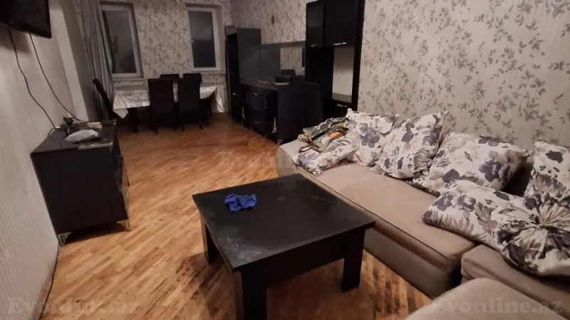 Kirayə verilir 3 otaqlı Mənzil Köhnə tikili 80 m² Kubinka