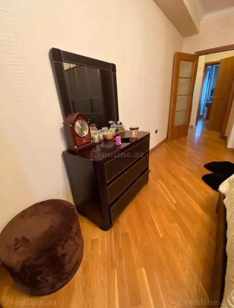 Satılır 3 otaqlı Mənzil Yeni tikili 135 m² 28 May m. - şəkil 10