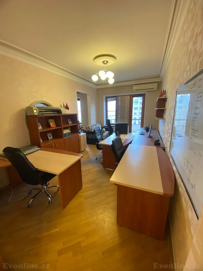 Kirayə verilir Ofis 160 m² Nizami m. - şəkil 3