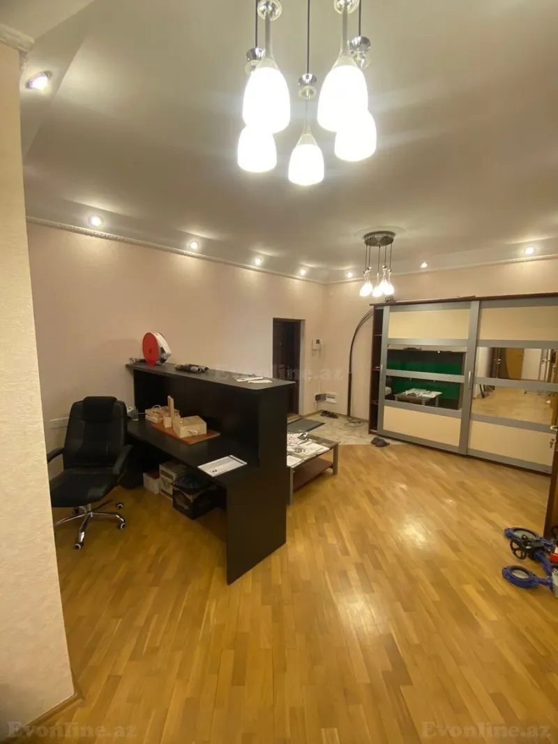 Kirayə verilir Ofis 160 m² Nizami m. - şəkil 5