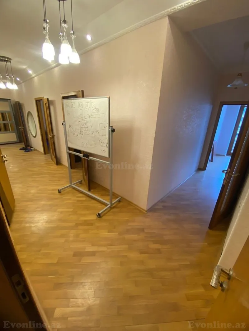 Kirayə verilir Ofis 160 m² Nizami m. - şəkil 10