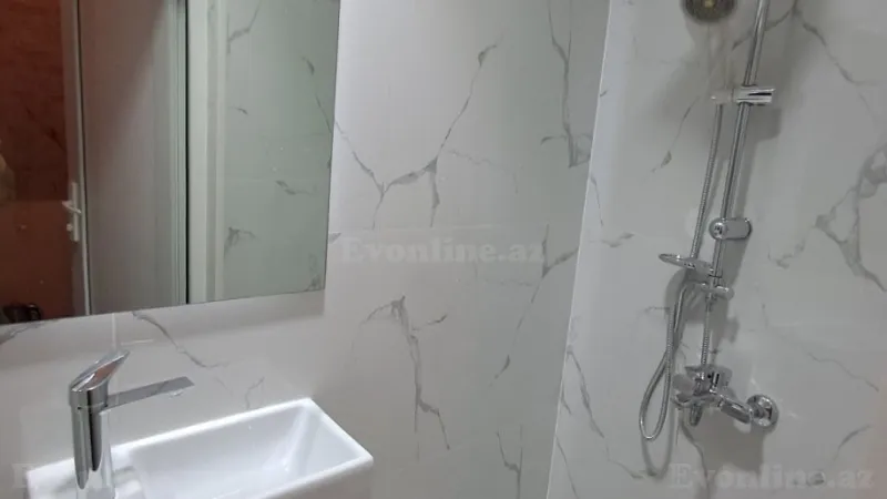 Satılır 3 otaqlı Mənzil Köhnə tikili 70 m² Sabunçu r. - şəkil 5