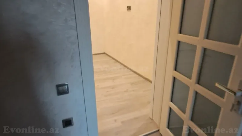 Satılır 3 otaqlı Mənzil Köhnə tikili 70 m² Sabunçu r. - şəkil 9