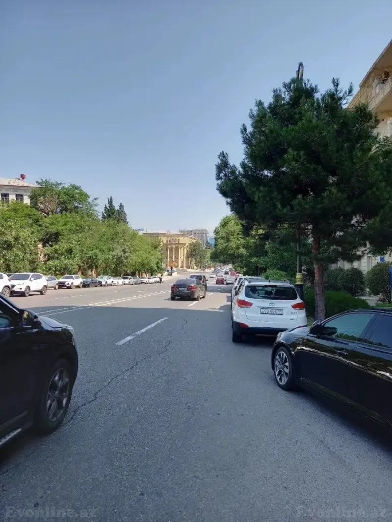 Satılır 3 otaqlı Mənzil Köhnə tikili 79.9 m² Yasamal - şəkil 5
