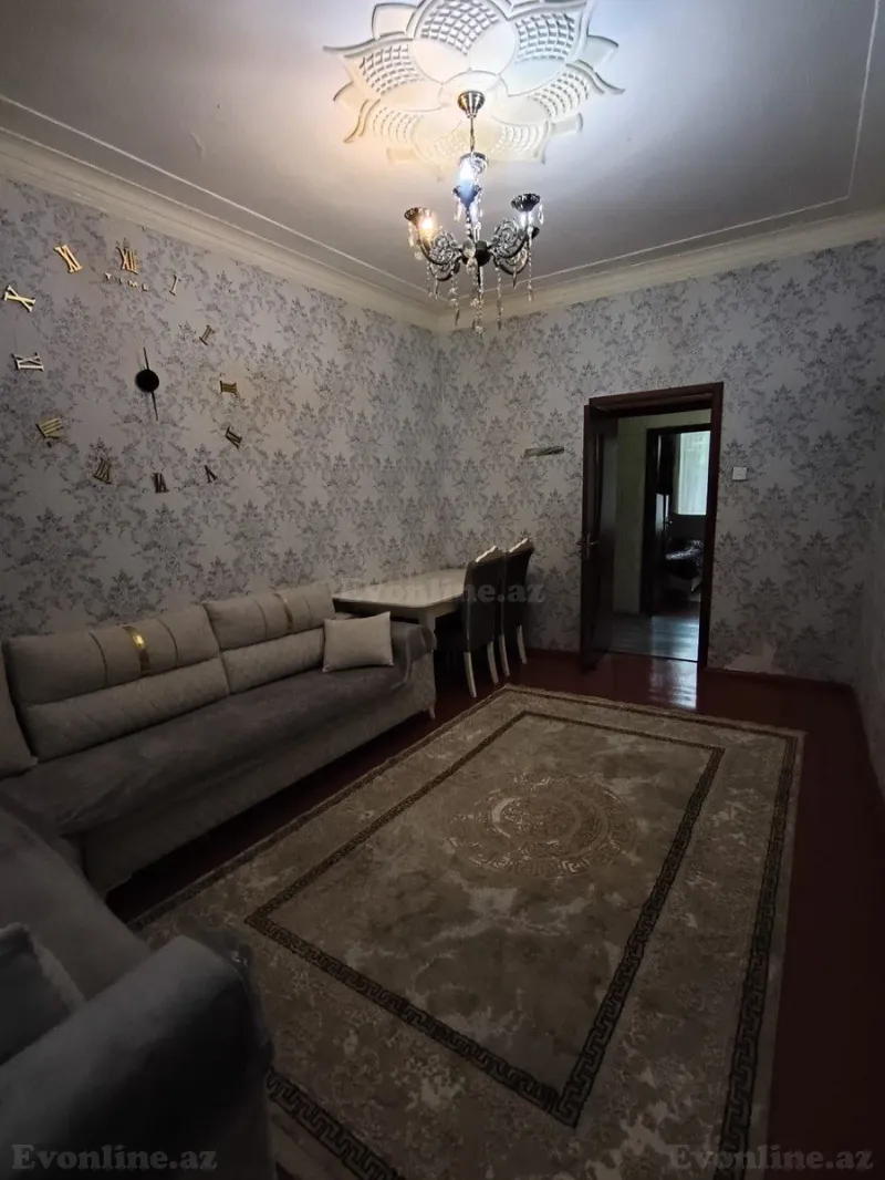 Satılır 3 otaqlı Mənzil Köhnə tikili 75 m² Sumqayıt