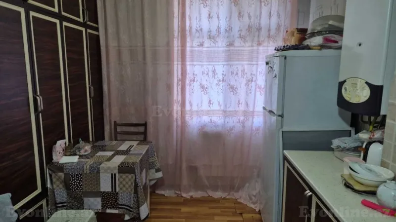 Satılır 2 otaqlı Mənzil Köhnə tikili 65 m² Yasamal - şəkil 9
