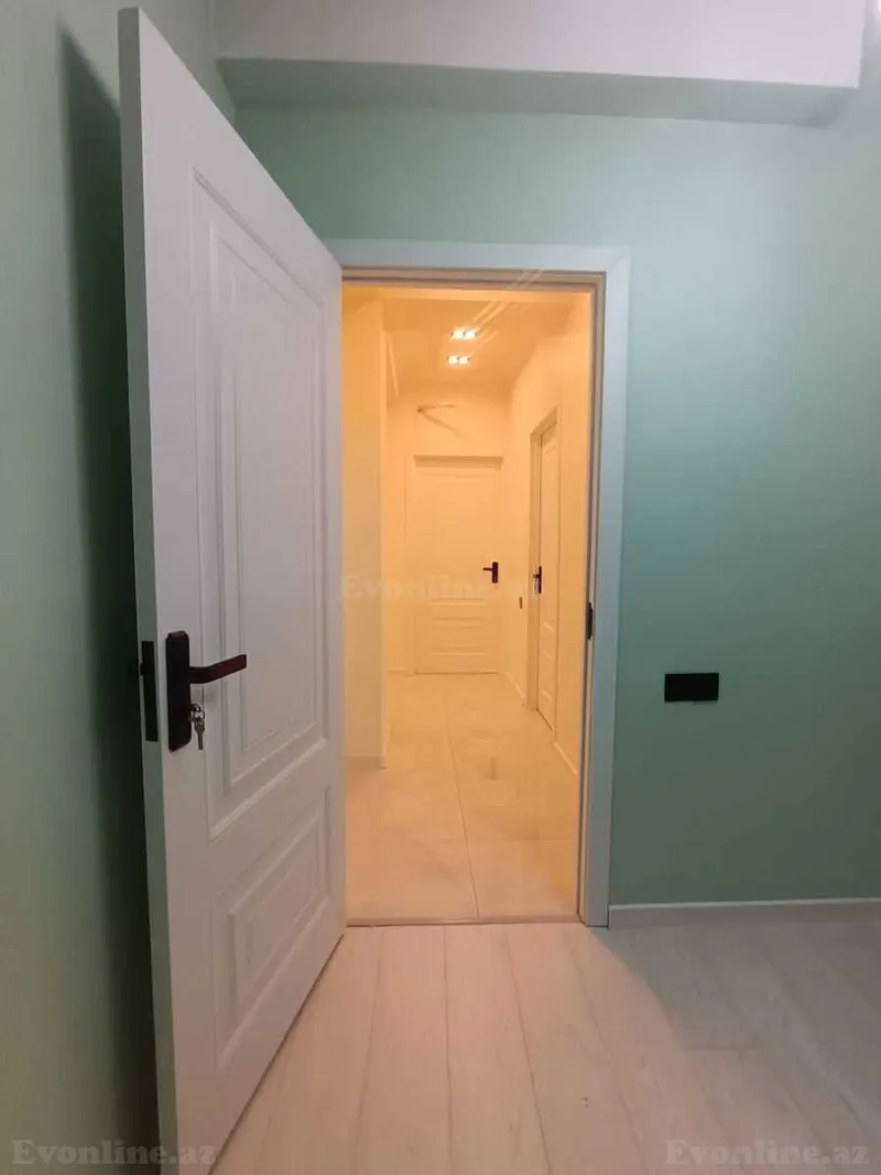3 otaqlı Mənzil 79 m² Suraxanı r. Satılır