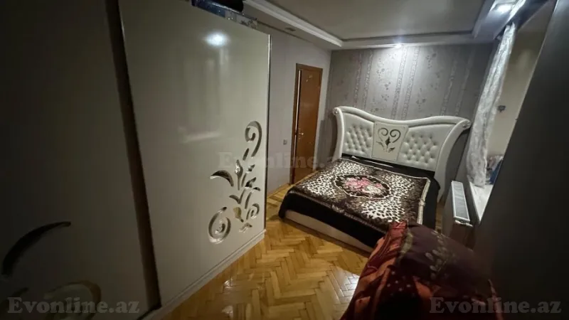 Satılır 2 otaqlı Mənzil Köhnə tikili 55 m² İnşaatçılar m. - şəkil 5