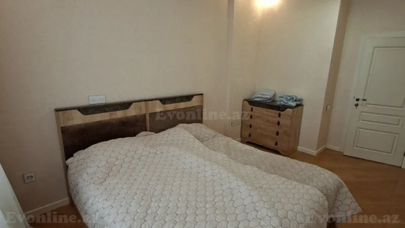 Satılır 4 otaqlı Mənzil Yeni tikili 110 m² Elmlər Akademiyası m. - şəkil 4