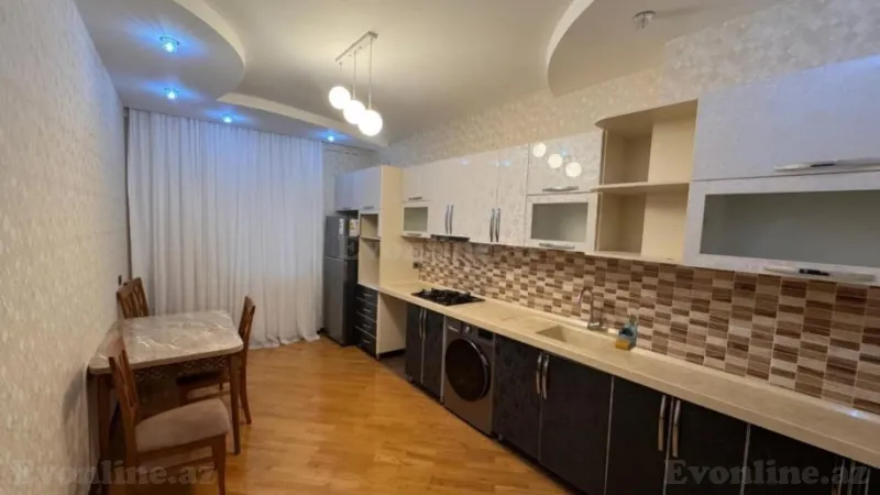 Kirayə verilir 2 otaqlı Mənzil Yeni tikili 80 m² Xalqlar Dostluğu m.