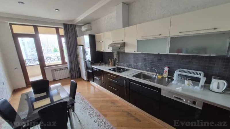 Kirayə verilir 4 otaqlı Mənzil Yeni tikili 200 m² Kubinka - şəkil 5