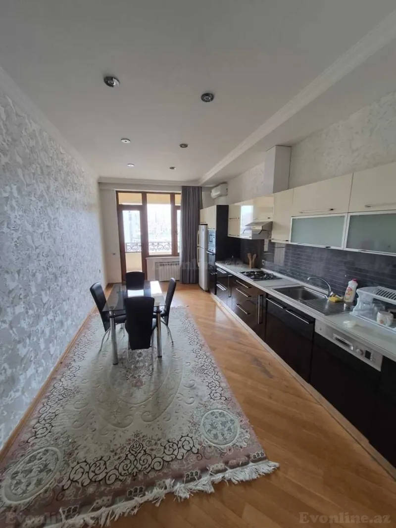 Kirayə verilir 4 otaqlı Mənzil Yeni tikili 200 m² Kubinka - şəkil 8