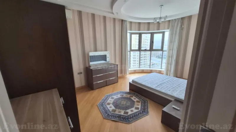 Kirayə verilir 4 otaqlı Mənzil Yeni tikili 200 m² Kubinka - şəkil 10