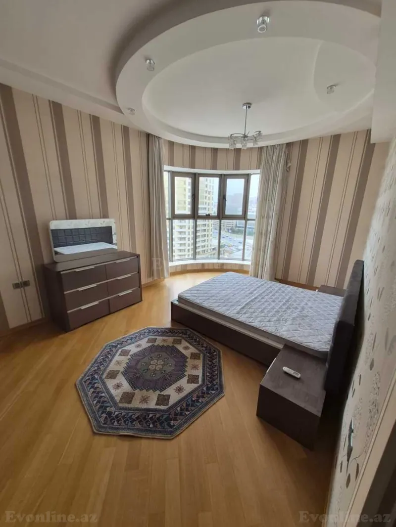 Kirayə verilir 4 otaqlı Mənzil Yeni tikili 200 m² Kubinka - şəkil 12