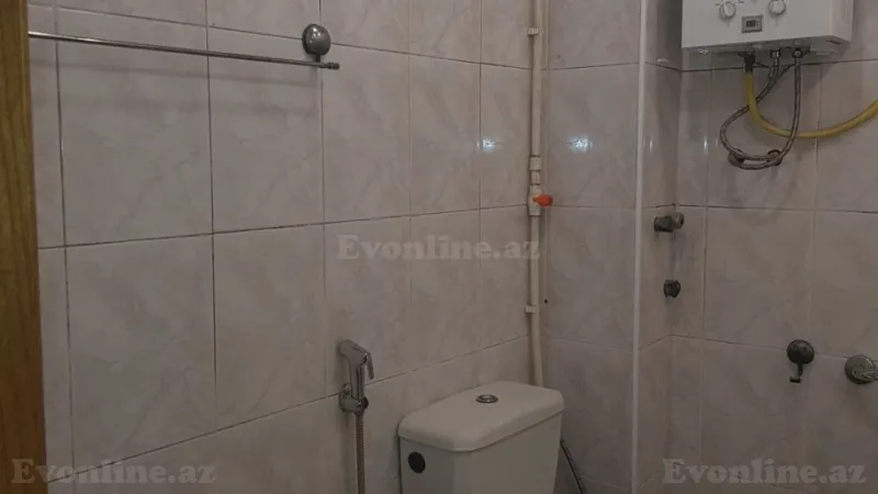 Satılır 2 otaqlı Mənzil Köhnə tikili 44 m² Gənclik m. - şəkil 27
