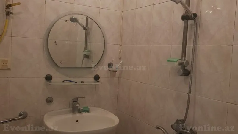 Satılır 2 otaqlı Mənzil Köhnə tikili 44 m² Gənclik m. - şəkil 28