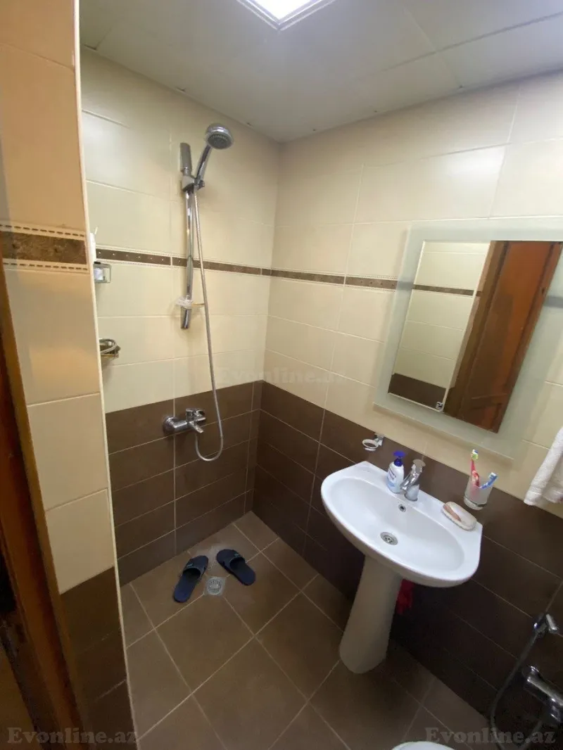 Kirayə verilir 2 otaqlı Mənzil Köhnə tikili 70 m² Sabunçu r. - şəkil 9