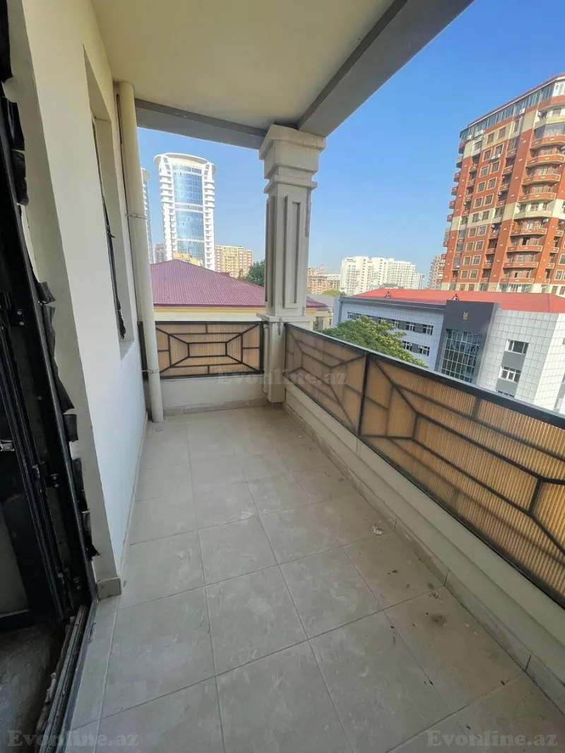 3 otaqlı Mənzil 114 m² Kubinka Satılır