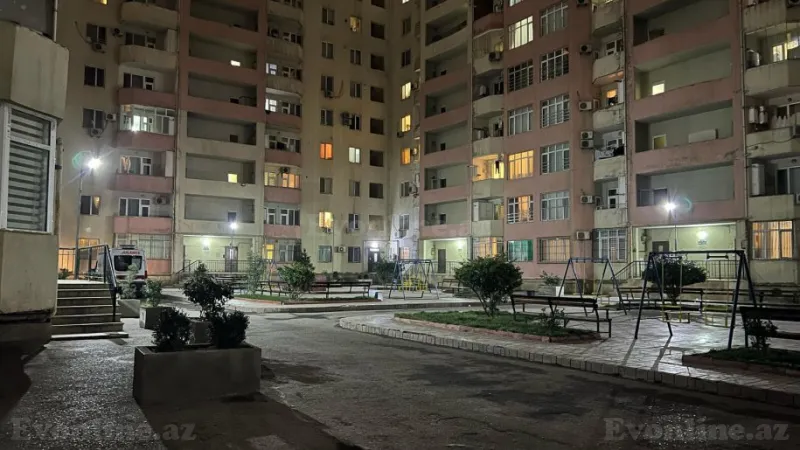Kirayə verilir 2 otaqlı Mənzil Yeni tikili 80 m² 8 Noyabr m.