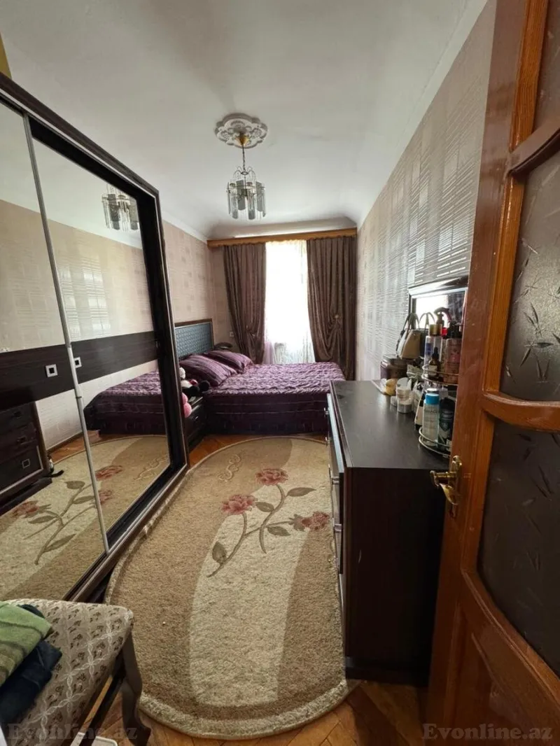 Satılır 2 otaqlı Mənzil Köhnə tikili 50 m² Neftçilər m. - şəkil 4