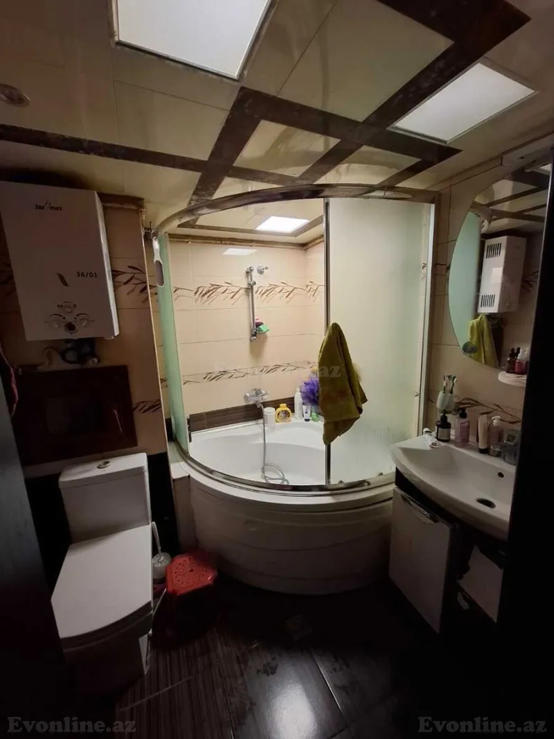 Satılır 2 otaqlı Mənzil Köhnə tikili 60 m² 6-cı mikrorayon - şəkil 8