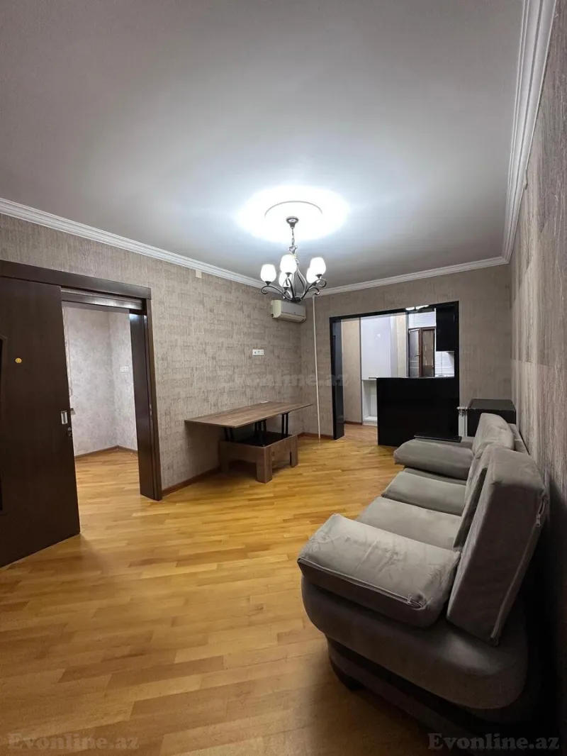 Satılır 3 otaqlı Mənzil Köhnə tikili 50 m² Əhmədli m.